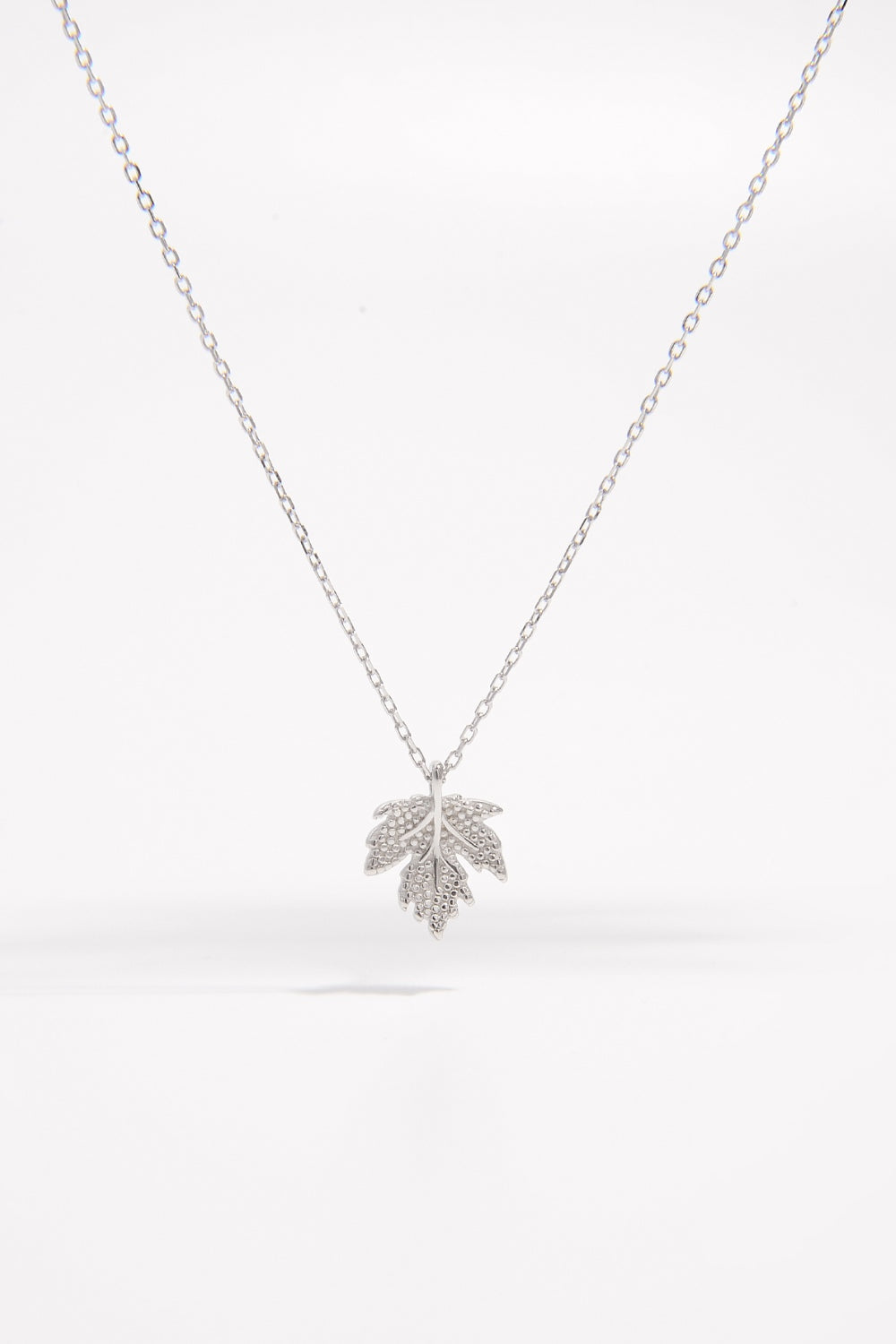 925 Sterling Silver Zircon Maple Leaf Necklace